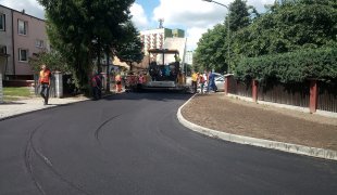 Nowy asfalt na ulicy Kapitana Żabickiego